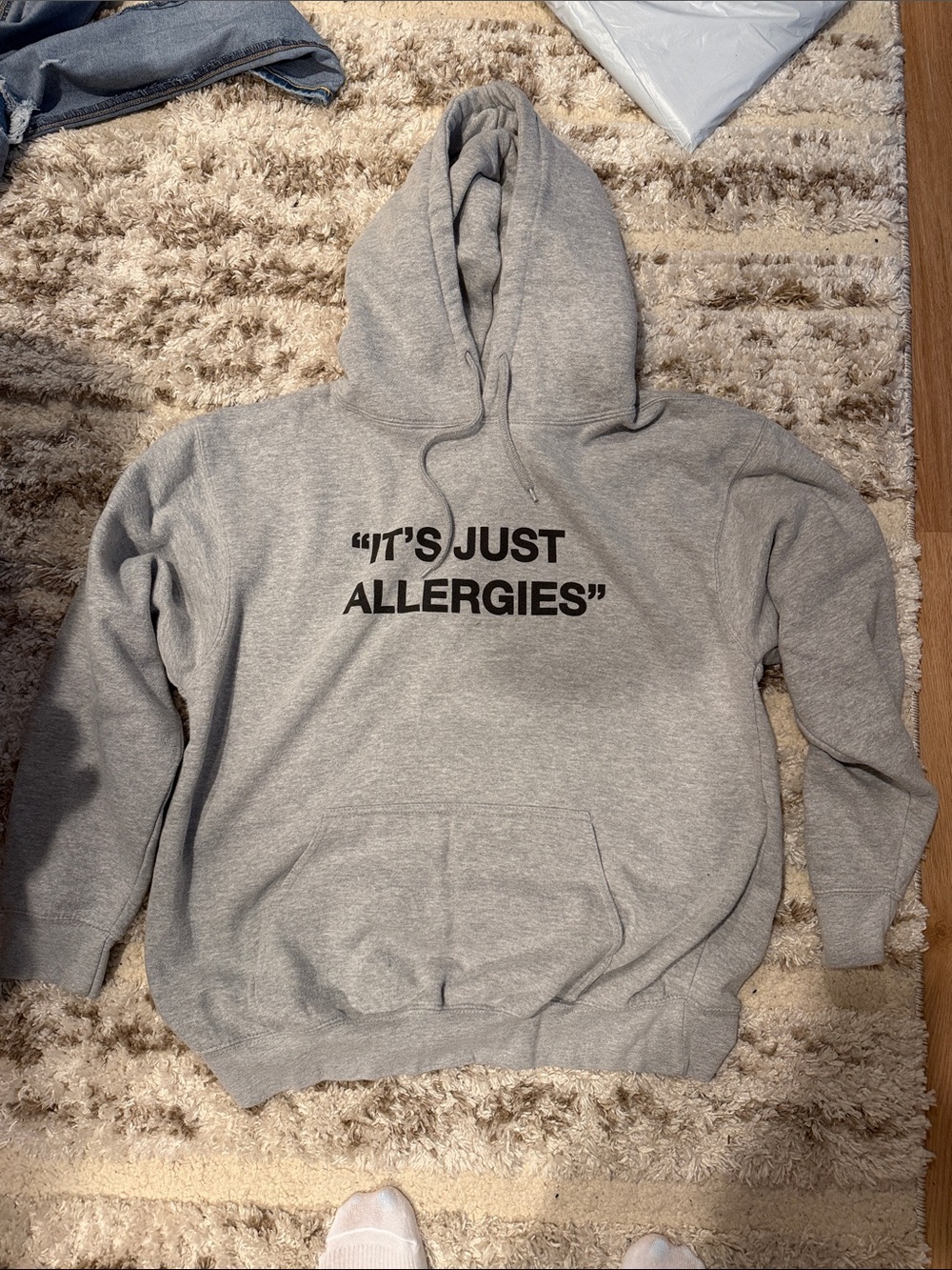Women's Gray Pullover Hoodie with "IT'S JUST ALLERGIES" Print